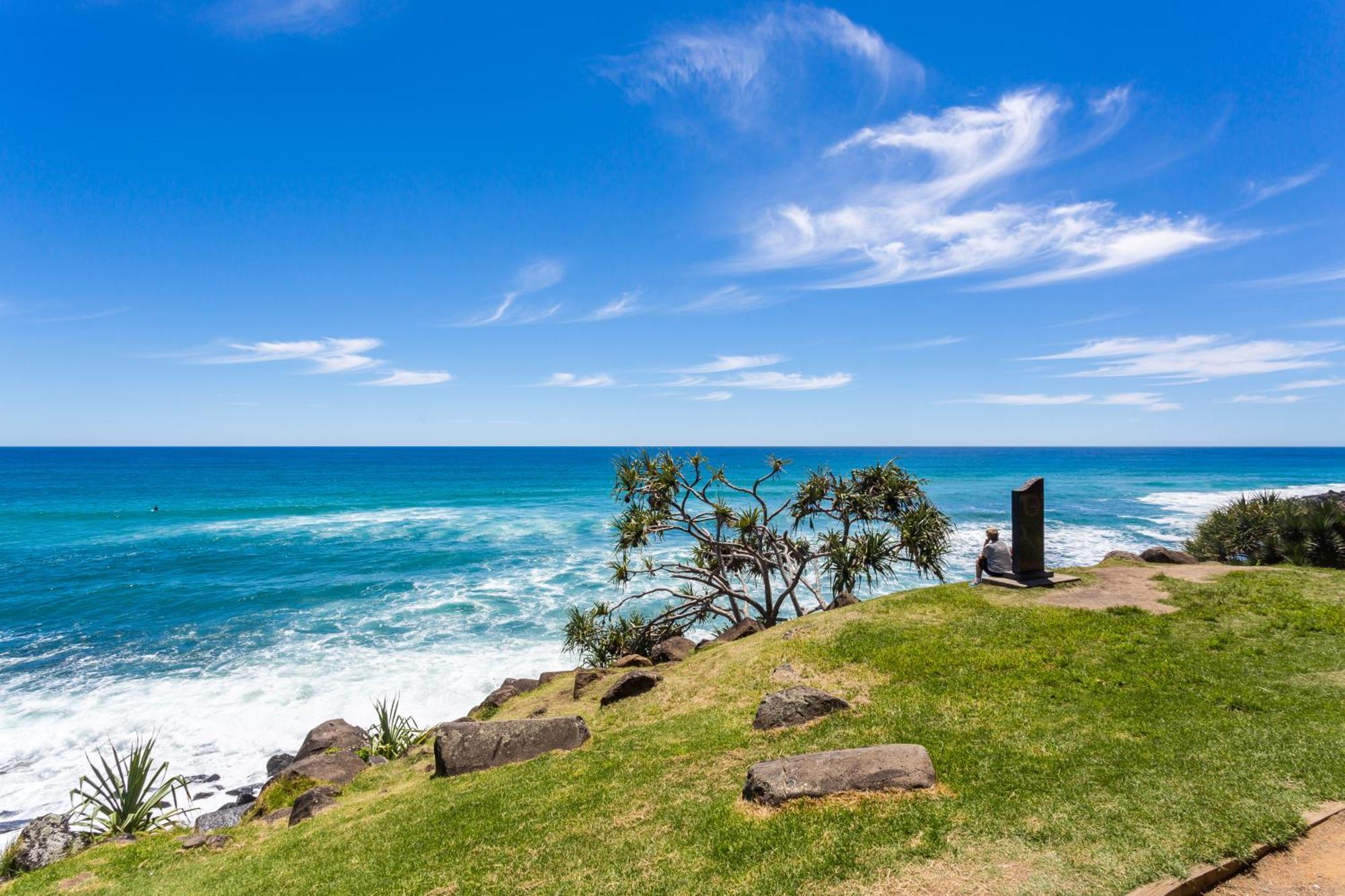 Oceanside Cove Aparthotel Gold Coast Exterior photo