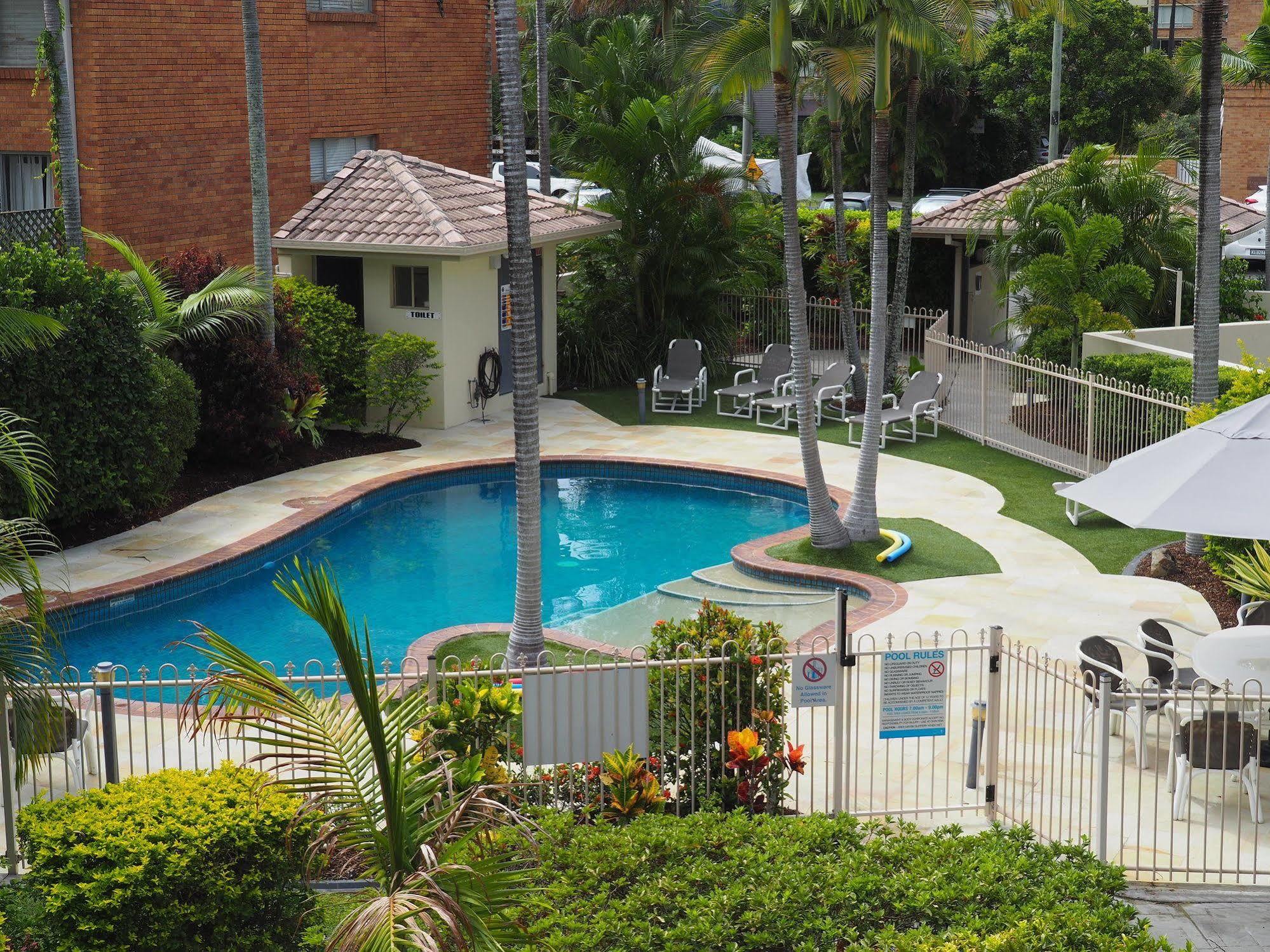 Oceanside Cove Aparthotel Gold Coast Exterior photo