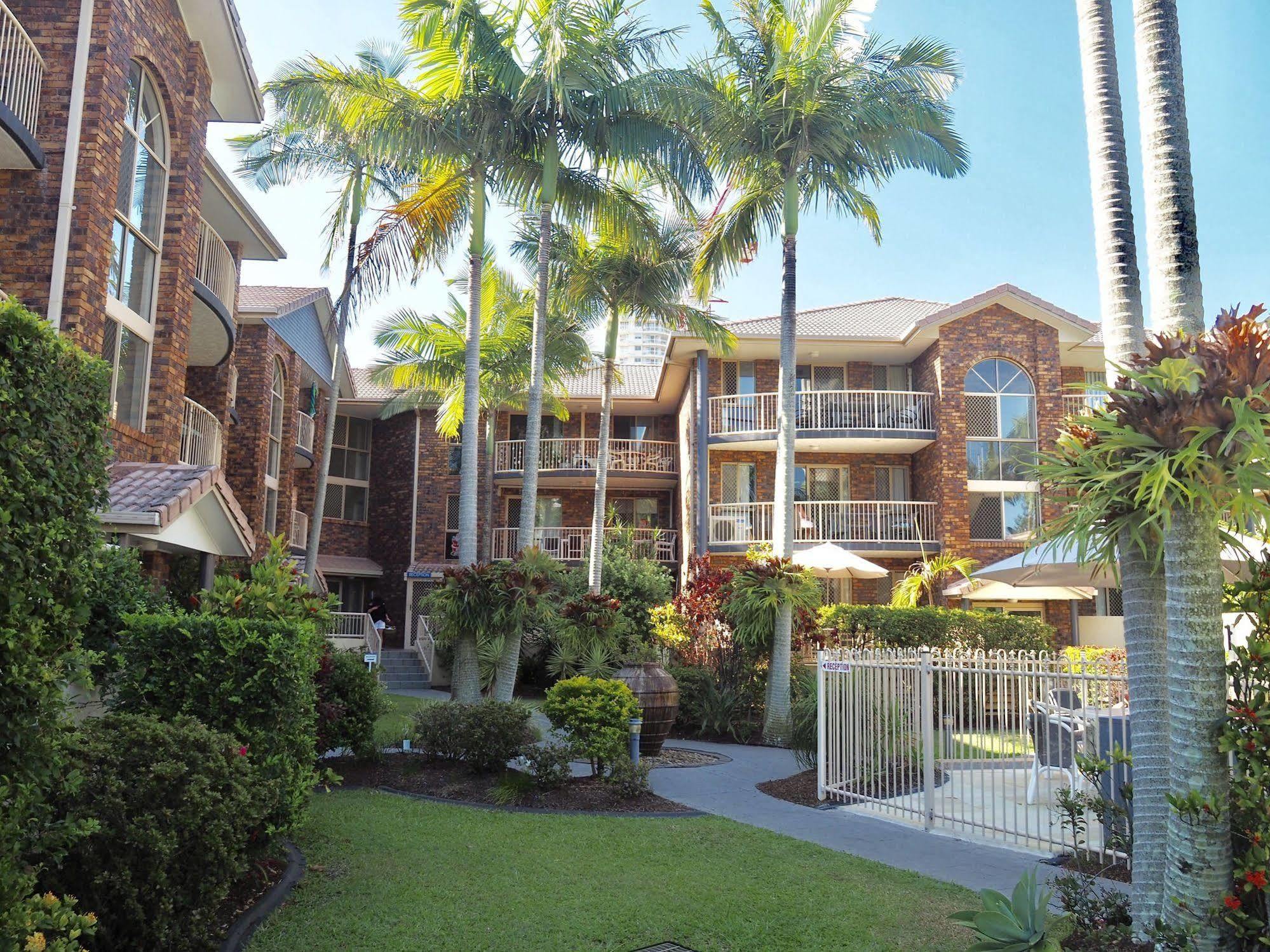 Oceanside Cove Aparthotel Gold Coast Exterior photo